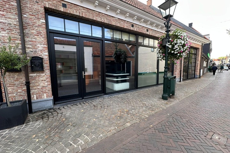 WinkelruimteaanPlompe Toren 2<br/> inSluis WinkelruimteaanPlompe Toren 2<br/> inSluis