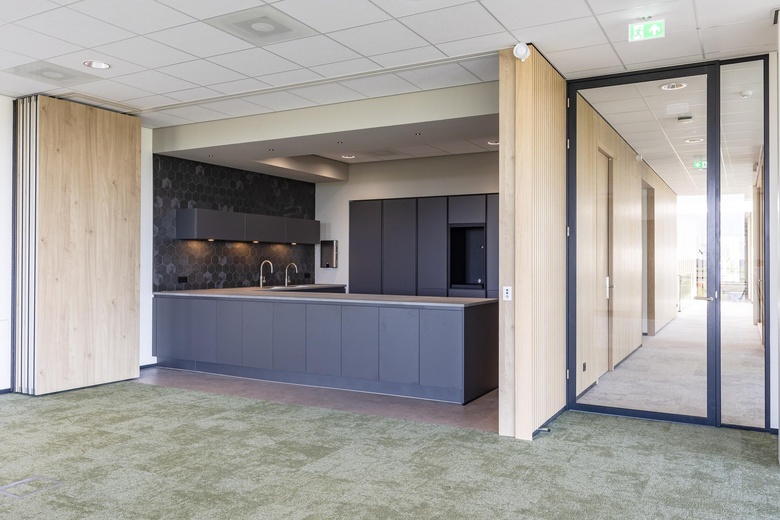 BedrijfsruimteaanPaderbornstraat 1<br/> inZwolle BedrijfsruimteaanPaderbornstraat 1<br/> inZwolle