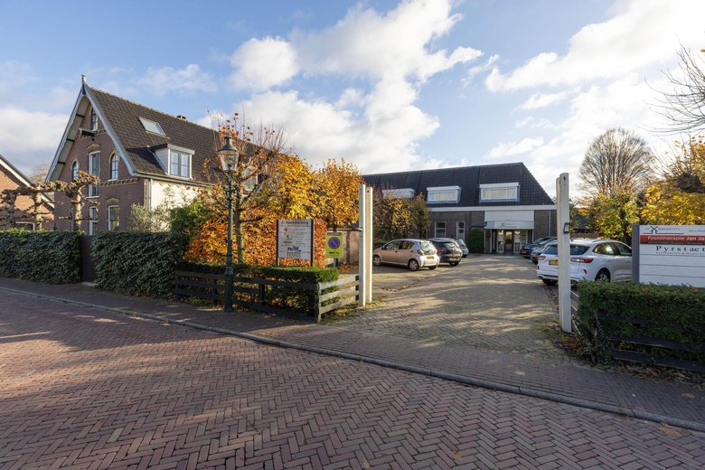 KantoorruimteaanHellingstraat 22<br/> inHuizen