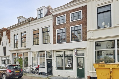 Bekijk foto 2 van Sint Domusstraat 40