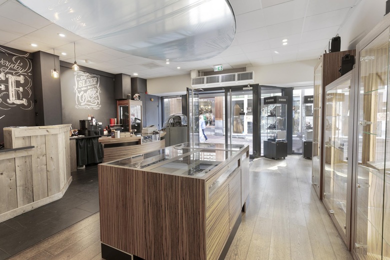 WinkelruimteaanBergstraat 14<br/> inRoermond WinkelruimteaanBergstraat 14<br/> inRoermond