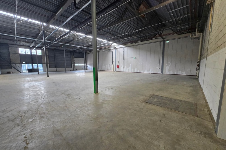 BedrijfsruimteaanEssebaan 43<br/> inCapelle aan den IJssel