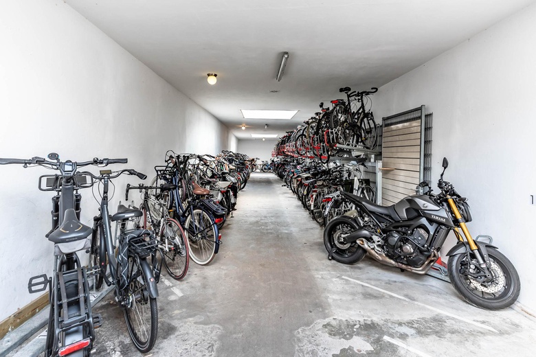 BedrijfsruimteaanBennebroekstraat 31 H<br/> inAmsterdam