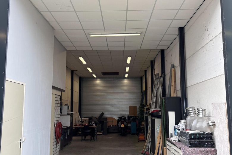 BedrijfsruimteaanToepadweg 10 l<br/> inZaltbommel BedrijfsruimteaanToepadweg 10 l<br/> inZaltbommel
