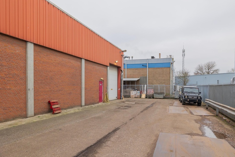BedrijfsruimteaanProduktieweg 12<br/> inZoeterwoude BedrijfsruimteaanProduktieweg 12<br/> inZoeterwoude
