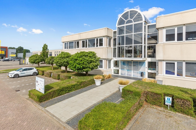 KantoorruimteaanCurieweg 5<br/> inSpijkenisse KantoorruimteaanCurieweg 5<br/> inSpijkenisse