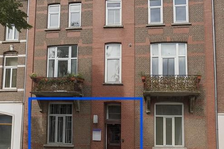 Bekijk foto 1 van Sint Annalaan 4