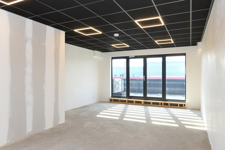 BedrijfsruimteaanEemmeerlaan 2 H<br/> inWeesp