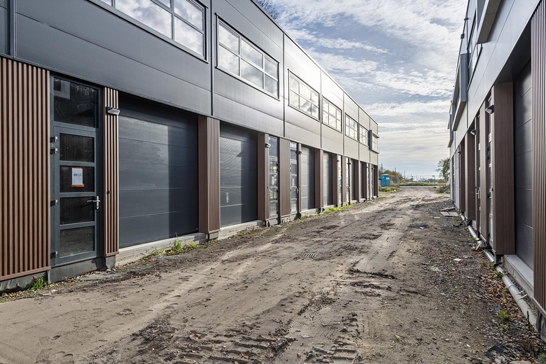 BedrijfsruimteaanAngstelkade 2 F<br/> inNieuwersluis