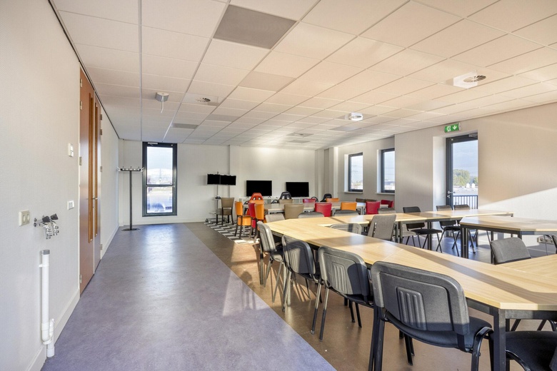 KantoorruimteaanVan Coulsterweg 11<br/> inAlblasserdam