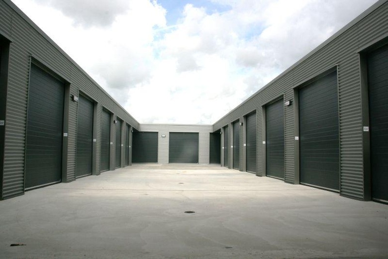 Bedrijfsruimteaan's-Gravenweg 326<br/> inNieuwerkerk aan den IJssel Bedrijfsruimteaan's-Gravenweg 326<br/> inNieuwerkerk aan den IJssel