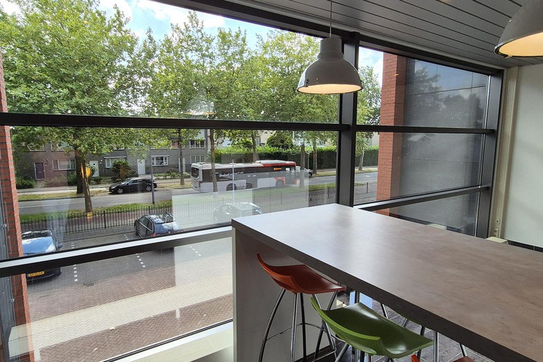 KantoorruimteaanLarenweg 80<br/> inDen Bosch KantoorruimteaanLarenweg 80<br/> inDen Bosch