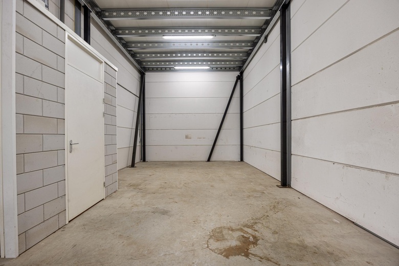 BedrijfsruimteaanWattstraat 86 J<br/> inZwijndrecht BedrijfsruimteaanWattstraat 86 J<br/> inZwijndrecht