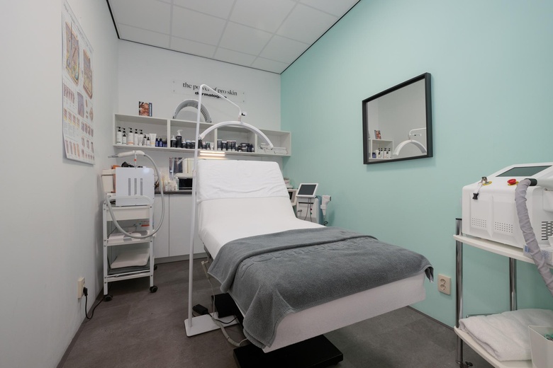 WinkelruimteaanKerksingel 27<br/> inBerkel en Rodenrijs WinkelruimteaanKerksingel 27<br/> inBerkel en Rodenrijs