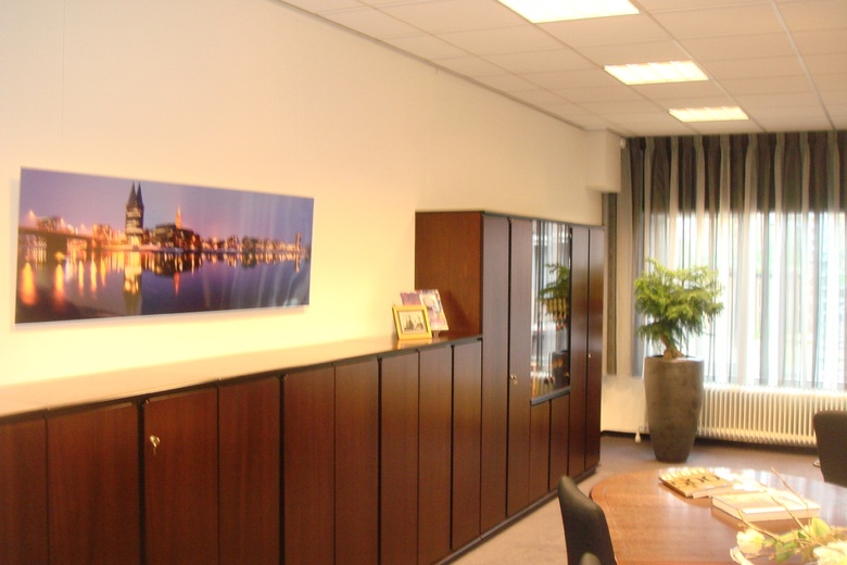 KantoorruimteaanSwalmerstraat 44 .<br/> inRoermond KantoorruimteaanSwalmerstraat 44 .<br/> inRoermond