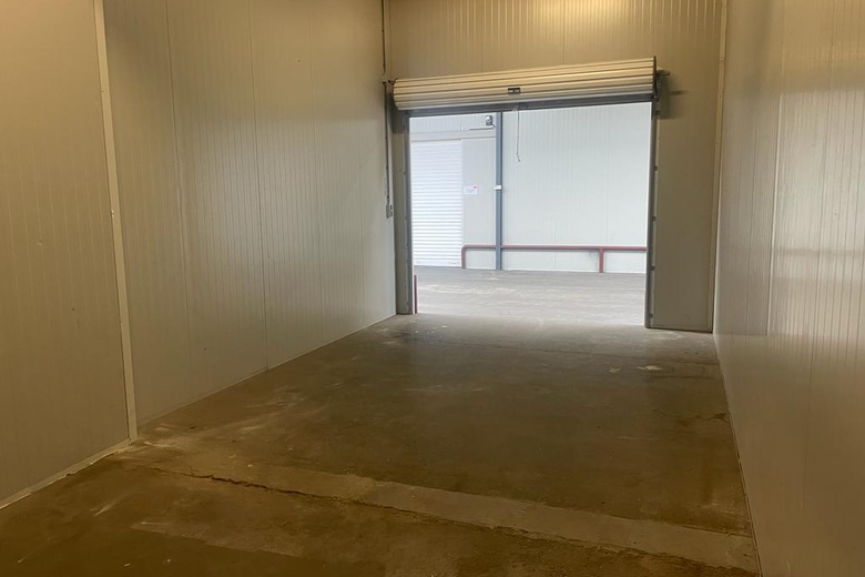 BedrijfsruimteaanKempenlandstraat 15 - 27<br/> inVught BedrijfsruimteaanKempenlandstraat 15 - 27<br/> inVught
