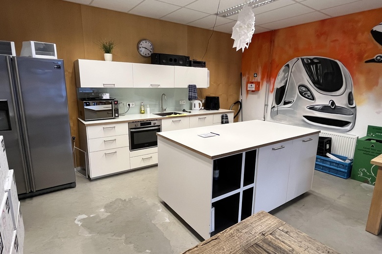 BedrijfsruimteaanProostwetering 24 H<br/> inUtrecht