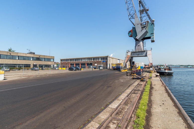 BedrijfsruimteaanKwadrantweg 11<br/> inAmsterdam