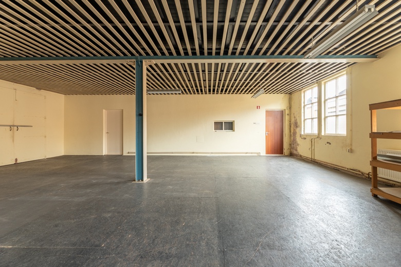 BedrijfsruimteaanHoutstraat 6<br/> inMegen BedrijfsruimteaanHoutstraat 6<br/> inMegen