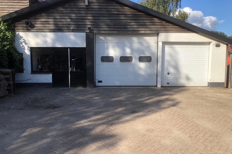 BedrijfsruimteaanHolterweg 11<br/> inHeeten