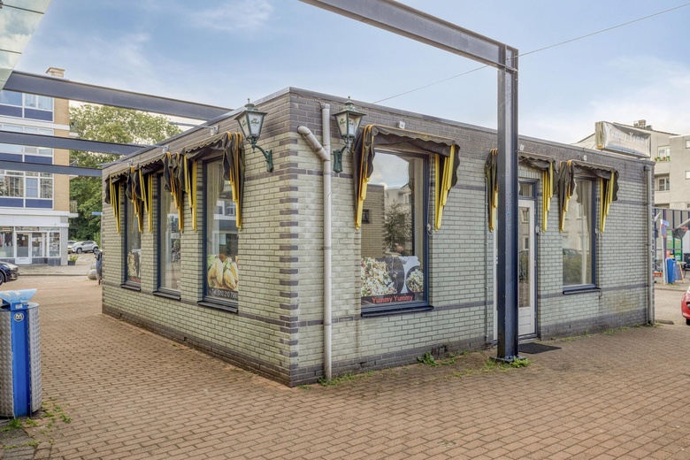 Winkelruimte Capelle aan den IJssel - Slotplein 29 - Foto 2