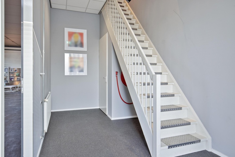 Bedrijfsruimteaan's-Gravenweg 332<br/> inNieuwerkerk aan den IJssel