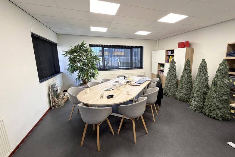 BedrijfsruimteaanVan Voordenpark 6 d<br/> inZaltbommel