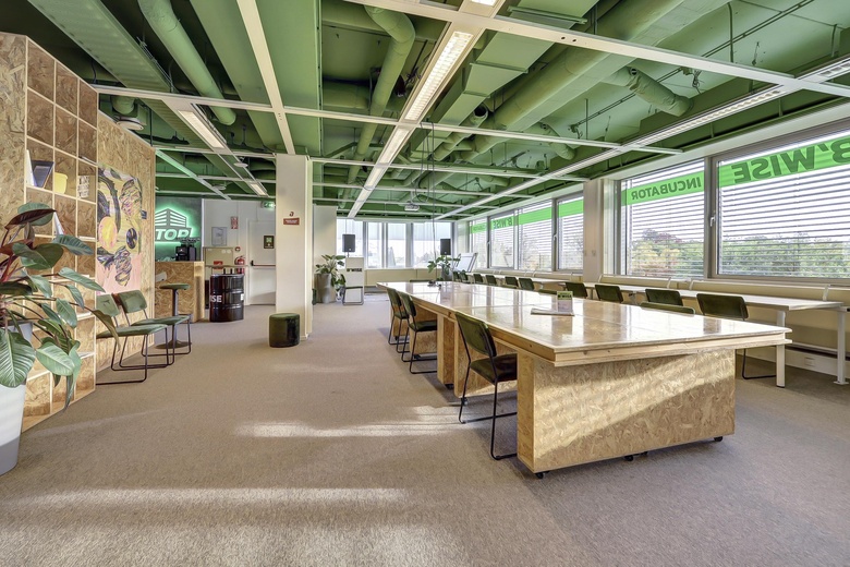 Bekijk foto 1 van Claudius Prinsenlaan 12