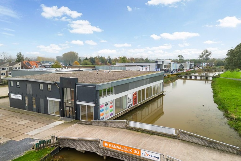 BedrijfsruimteaanKanaaldijk 32 A<br/> inWaddinxveen