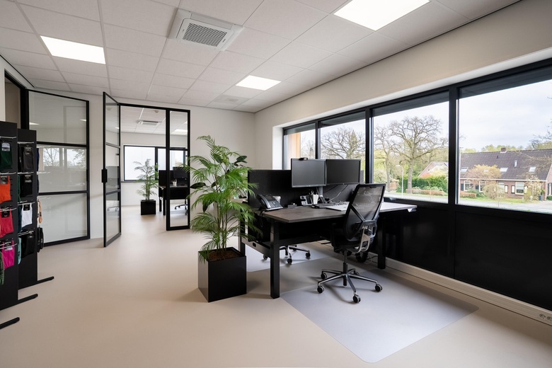 BedrijfsruimteaanNijverheidsstraat 10 a<br/> inEibergen