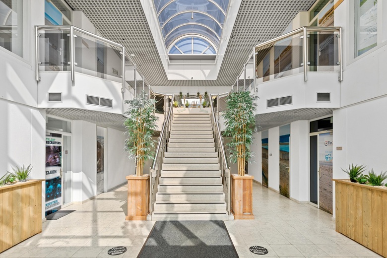 KantoorruimteaanCurieweg 5<br/> inSpijkenisse KantoorruimteaanCurieweg 5<br/> inSpijkenisse