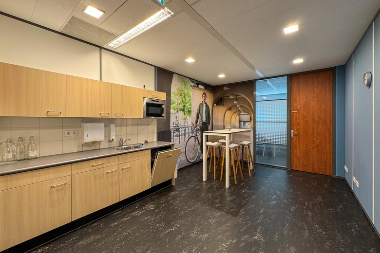 KantoorruimteaanLeeuwenveldseweg 18 a<br/> inWeesp