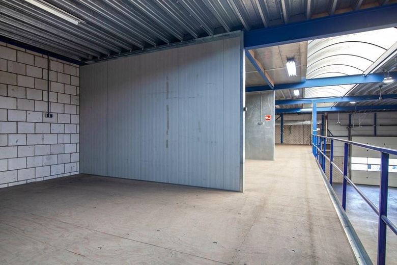 BedrijfsruimteaanBroeikweg 13<br/> inSchoonhoven
