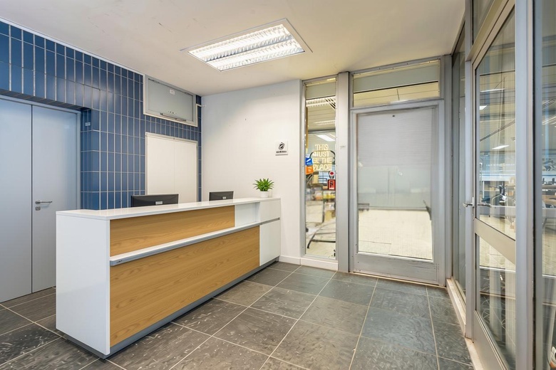 Bedrijfsruimte Rotterdam - Dovenetelstraat 25 - Foto 10