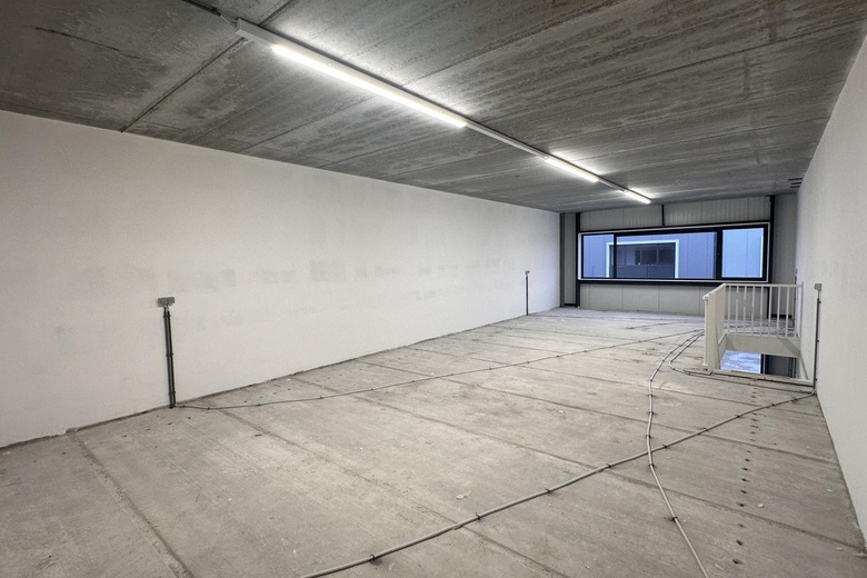 BedrijfsruimteaanNewtonstraat 86<br/> inTiel