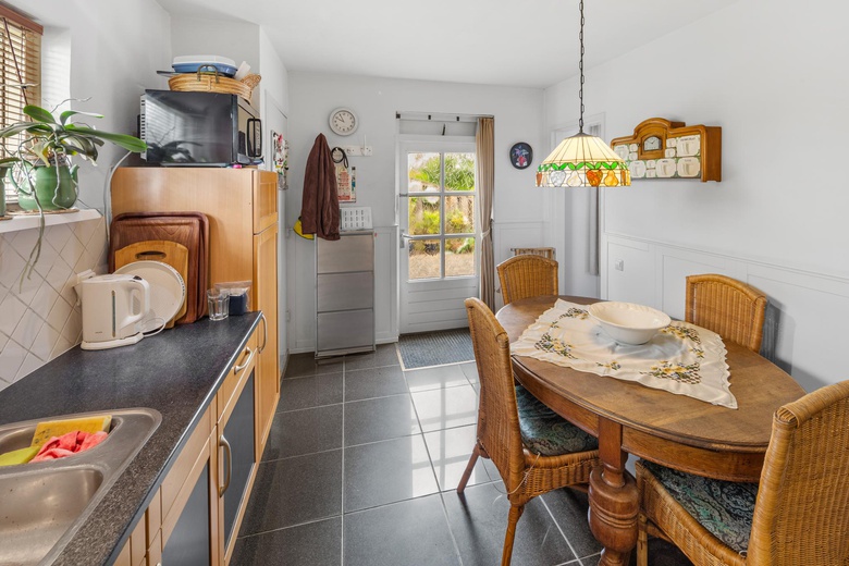 BedrijfsruimteaanHerelsestraat 175<br/> inHeerle BedrijfsruimteaanHerelsestraat 175<br/> inHeerle