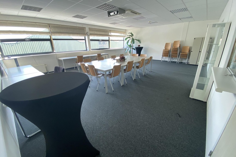 KantoorruimteaanMelkweg 10<br/> inBleskensgraaf KantoorruimteaanMelkweg 10<br/> inBleskensgraaf
