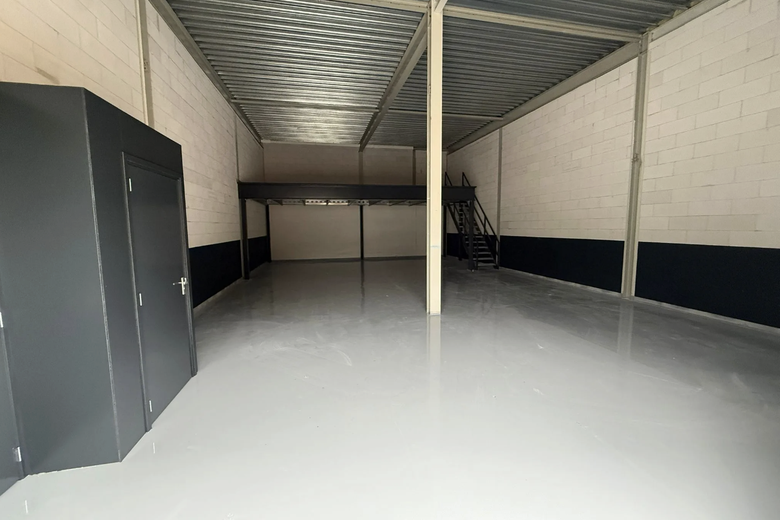 Bekijk foto 11 in  aan de  in 