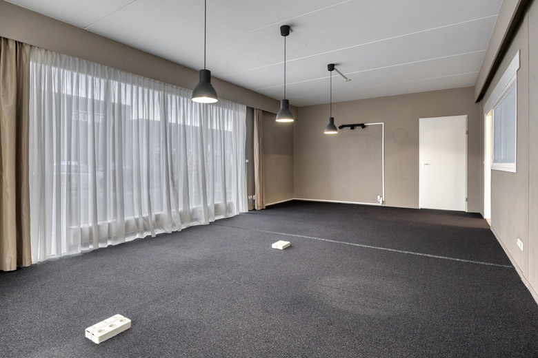 BedrijfsruimteaanSolingenstraat 49<br/> inDeventer