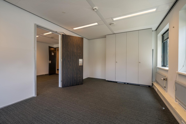 KantoorruimteaanNaarderpoort 2<br/> inNaarden KantoorruimteaanNaarderpoort 2<br/> inNaarden