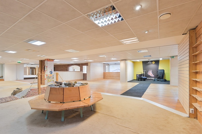 WinkelruimteaanMolenstraat 10<br/> inLimbricht WinkelruimteaanMolenstraat 10<br/> inLimbricht