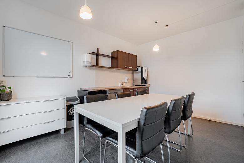 KantoorruimteaanZwingel 4<br/> inHardenberg KantoorruimteaanZwingel 4<br/> inHardenberg