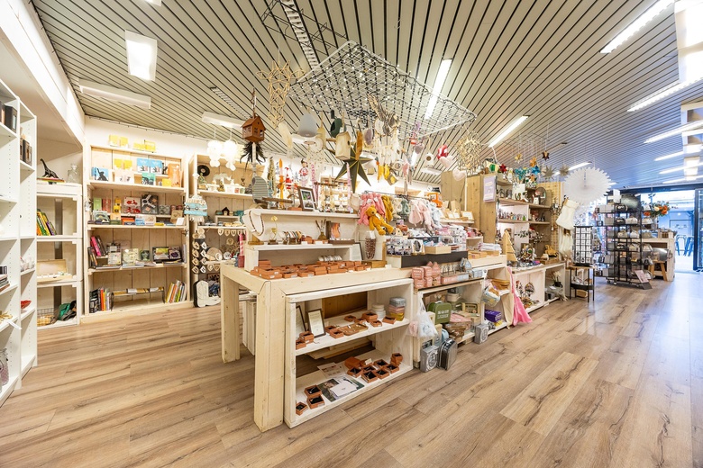 WinkelruimteaanKanaalstraat 72<br/> inLisse