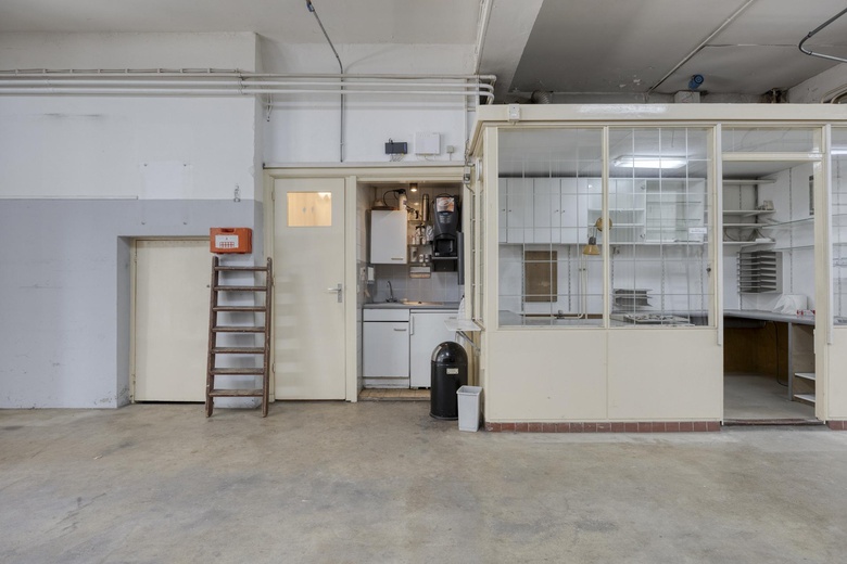 BedrijfsruimteaanHerenstraat 138 A<br/> inVoorburg