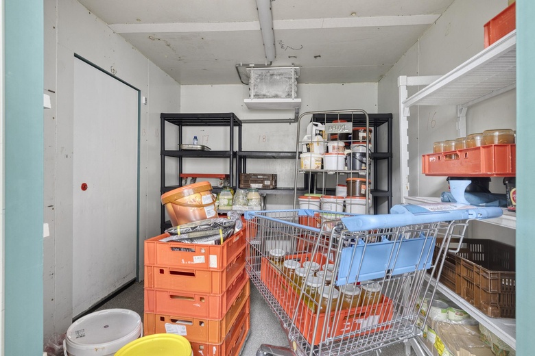 WinkelruimteaanZonstraat 34<br/> inEnschede WinkelruimteaanZonstraat 34<br/> inEnschede