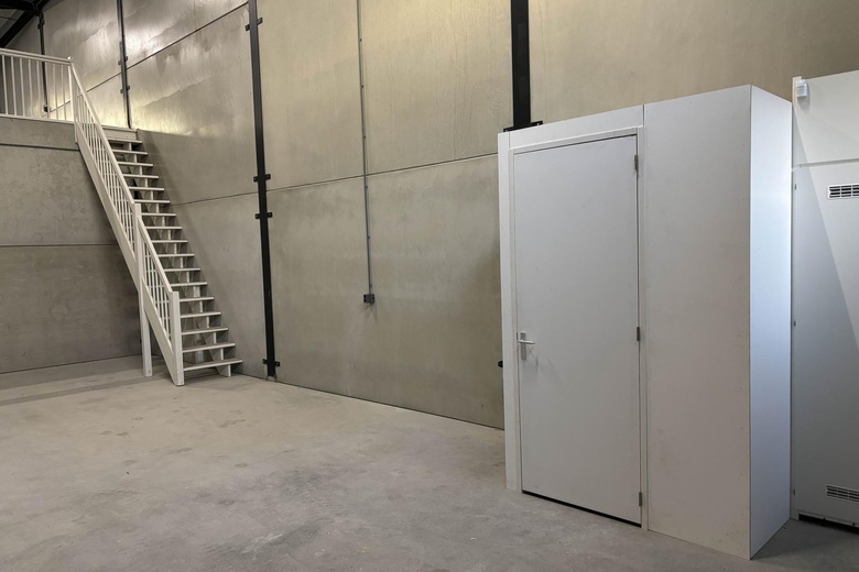 BedrijfsruimteaanAgriport 7 17<br/> inMiddenmeer