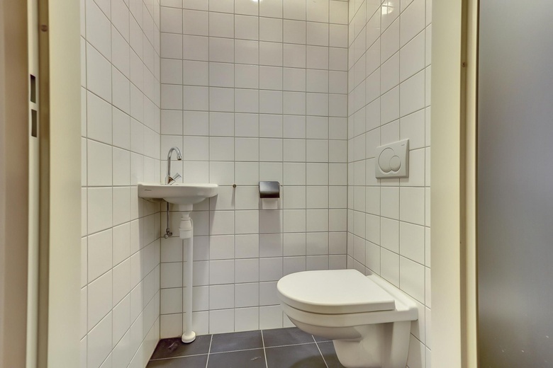 BedrijfsruimteaanKouwe Hoek 20<br/> inWaddinxveen