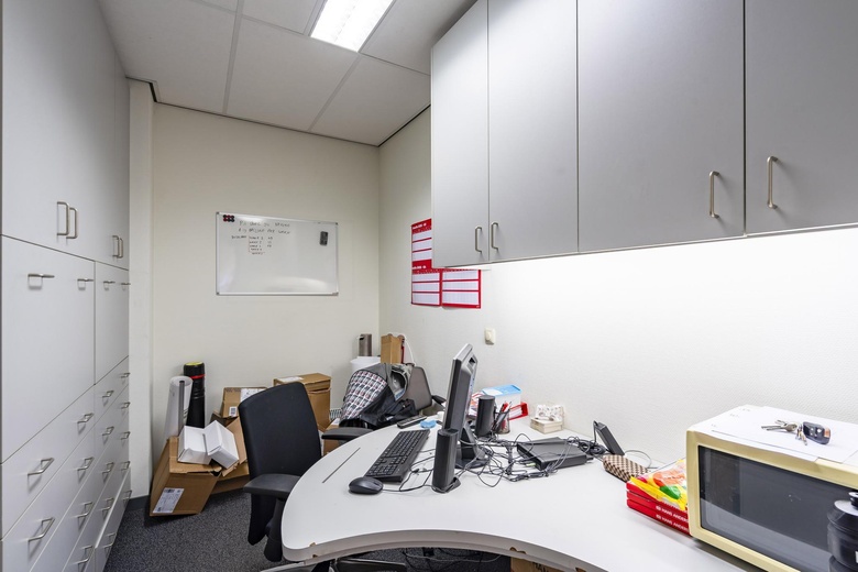 WinkelruimteaanLindenlaan 18 a<br/> inHuizen WinkelruimteaanLindenlaan 18 a<br/> inHuizen