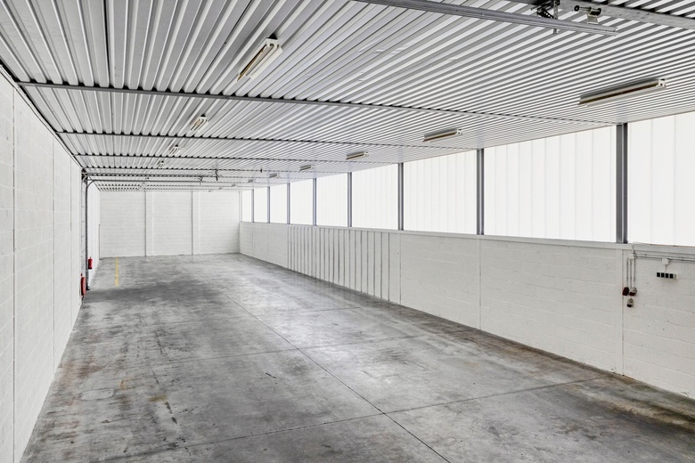 BedrijfsruimteaanWijnkorenstraat 7<br/> inRoosendaal BedrijfsruimteaanWijnkorenstraat 7<br/> inRoosendaal
