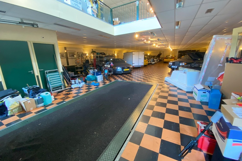 BedrijfsruimteaanAmbachtsmark 87<br/> inAlmere BedrijfsruimteaanAmbachtsmark 87<br/> inAlmere